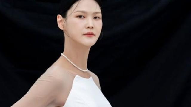 김경진·전수민, 결혼 6년 만에 쌍둥이 부모 됐다…“산모 회복 중” [공식]