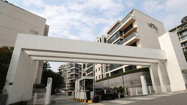 설 연휴 첫날 한남동 고급 아파트 사우나서 화재…주민들 긴급 대피