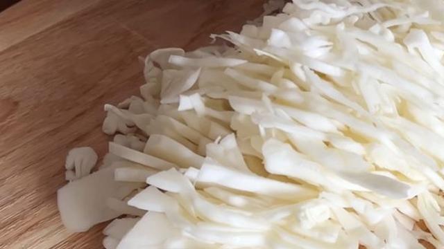 명절 연휴엔 '양배추'를 이렇게 해보세요…가족들이 '고기'를 안 찾습니다