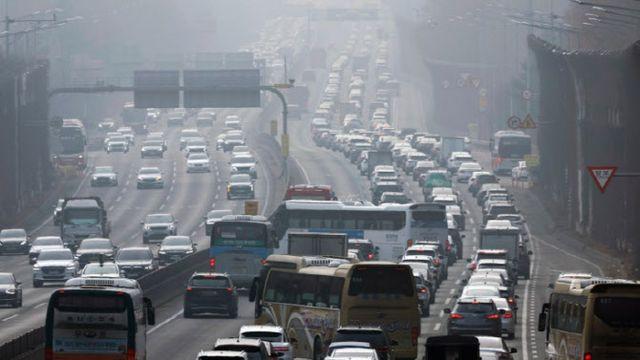 서울→부산 '6시간 50분' 귀성길 정체…저녁 8~9시쯤 해소