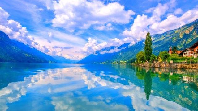 드라마 끝난 지 6년인데... 하루 1000명 넘게 몰린다는 놀라운 '해외 명소'