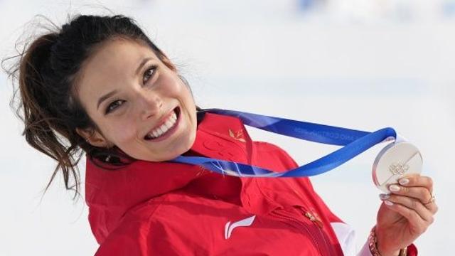 '미국 뒤통수 치더니 갑질까지!' 中 슈퍼스타 어이 없네…구아이링, 올림픽 일정 불만 폭발→