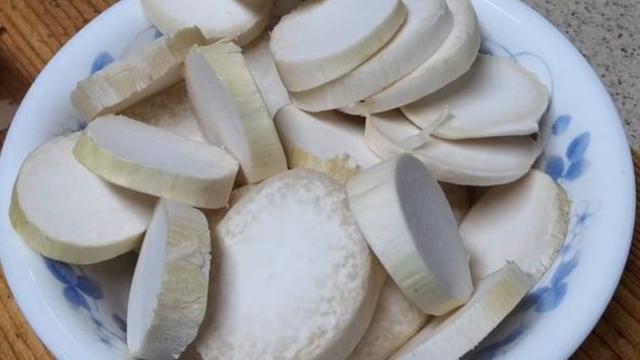 떡이 필요 없다…이번 명절 떡국에 '이것' 넣으면 친척들이 박수를 칩니다