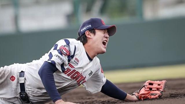국가대표만 2번, 대만은 '약속의 땅'이었는데…롯데 '천재타자' 원정도박 혐의→하루 만에 귀국 조치, '악몽의 땅' 바뀐 대만