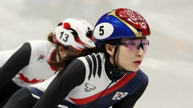 충격! 최민정, 여자 1000m 준결승 탈락…2조 4위에 그쳐→김길리 어드밴스로 결승 '천만다행' [밀라노 현장]
