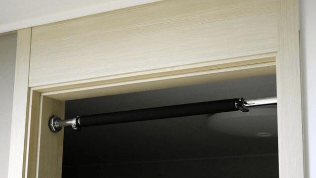 내가 방문 턱걸이를 뗀 이유..jpg