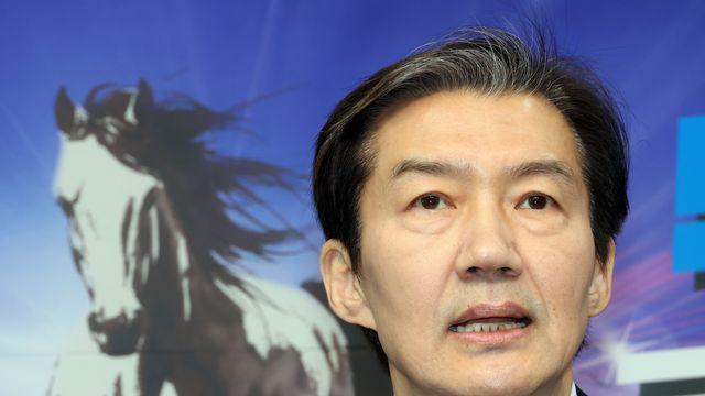 [속보] 조국, “사회투자 골든 룰로 청년 주거·돌봄 해결”...새해 비전 제시