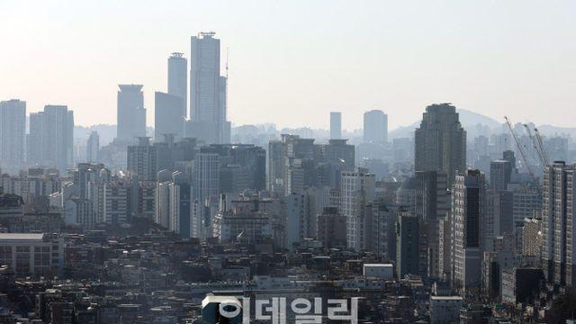 세금이냐, 공급이냐…또다시 기로에 선 대한민국 부동산