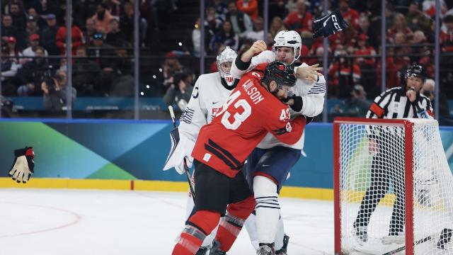 [올림픽] 빙판 위 난투극…캐나다는 영웅, 프랑스는 역적 취급