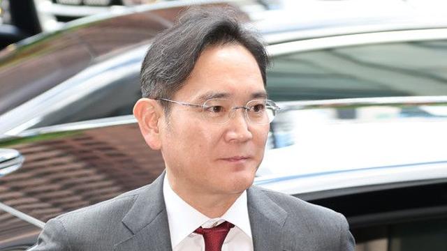 이재용 유럽 최태원 미국···설 연휴 반납한 총수들 ‘AI 외교전’