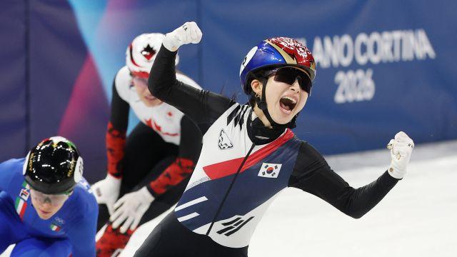 쇼트트랙 여자 3,000ｍ 계주 금…8년 만에 정상 탈환