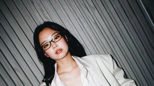 제니는 하버드대 수트학과 교수님이라고 난리난 이유