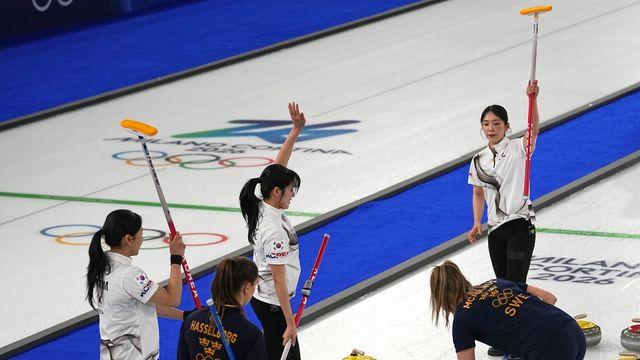 한국 여자컬링, 1위 스웨덴 완파하고 준결승 진출 청신호 켰다…19일 캐나다와 준결승 진출 놓고 최종전