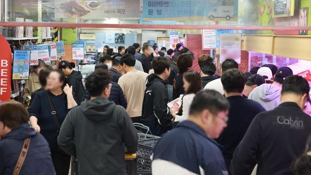 비싸서 손 떨렸는데…명절 후 이마트에서 5000원 균일가에 판매하는 '이 품목'