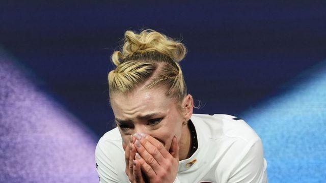 '0점 충격'→마돈나 응원도 무소용…美 피겨 금메달 후보, 눈물 펑펑+인터뷰도 거부 [2026 밀라노]