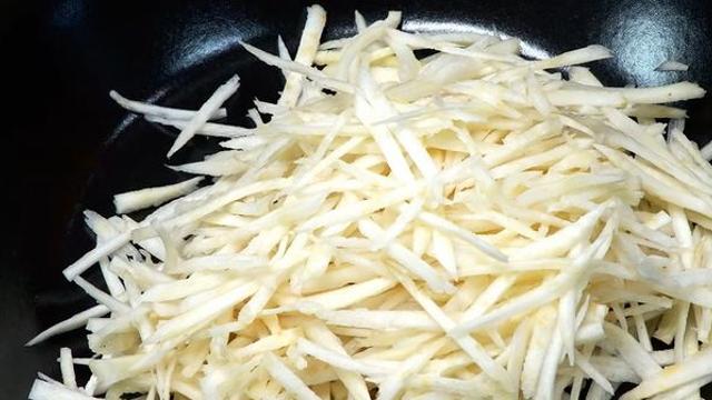 냉장고에서 지금 당장 배를 꺼내 '이것'과 섞으세요...젓가락질을 멈출 수가 없습니다