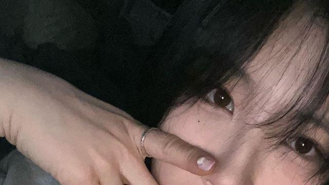 금메달리스트 김길리 패션 총정리, 주얼리부터 나이키 샥스 R4까지