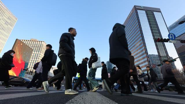 [내일 날씨] 출근길 쌀쌀 낮엔 포근…일교차 15도 안팎 벌어져