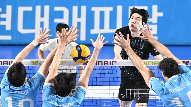 남자배구 현대캐피탈-대한항공, 선두 놓고 22일 '벼랑 끝 대결'