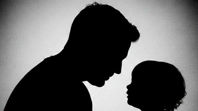 인기 아이돌, 4년 만에 ‘혼외자’ 들통…연예계 발칵