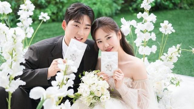 이번 올림픽 참가 못 했던 '팀킴' 막내 김초희, 야구선수와 결혼 소식 알려졌다