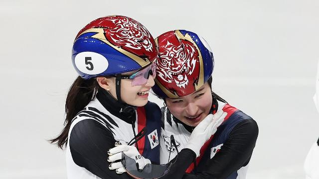 [올림픽] 쇼트트랙 김길리, 여자 1,500ｍ 금메달…최민정 은메달(종합)