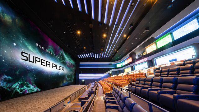 팬데믹 터널 지난 올해 설 극장가···韓영화 90% 점유 속 반등 신호