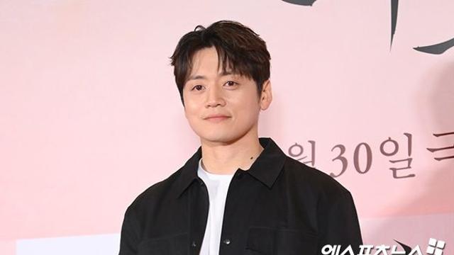 [공식] 조복래, '5년 만의 결혼식' 또 미뤄졌다…