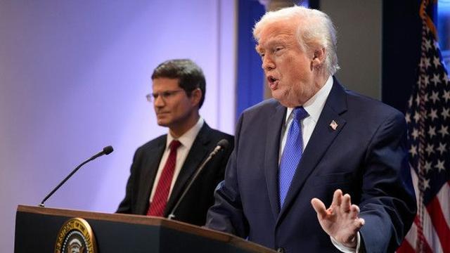 상호관세 위법 판결에 무역법 122조 꺼내든 트럼프 “전세계에 10% 관세 부과”