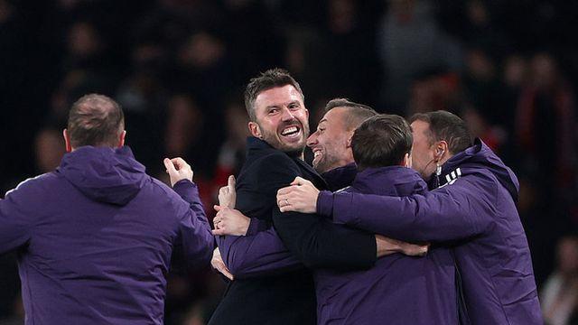 “맨유 정식 감독, 누가 되더라도 캐릭처럼 해야 해!“ →“유스 아카데미에 관심과 헌신 필수”