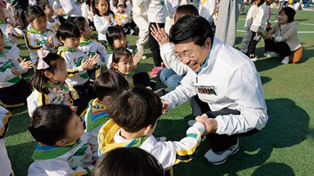 ‘송파 베이비 샤워ʼ…송파구는 어떻게 ‘출산 1위ʼ가 됐나