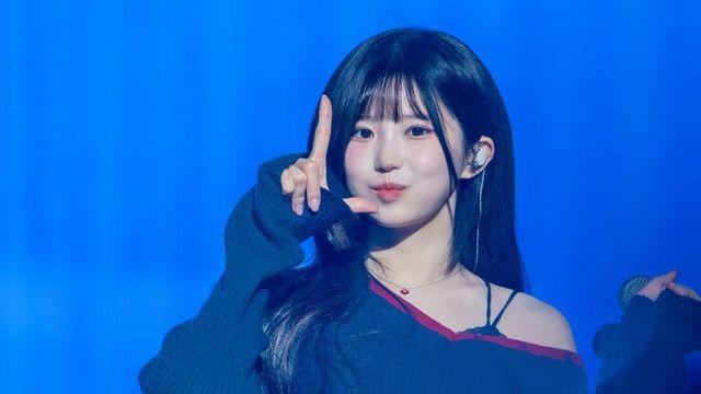 신비로운 실버 체인과 순백의 코르셋, 프로미스나인 송하영