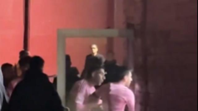 대충격! 메시, 손흥민에 완패 뒤 심판실 쳐들어갔다! 돌진+난동 영상 일파만파…수아레스 제지 장면까지 포착