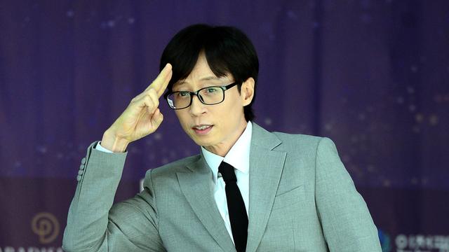 유재석, 환갑 지석진에 100만 원 내줬다…“형 위해 써야지” (런닝맨)