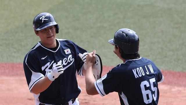 대표팀서 홈런으로 침묵 깬 노시환 