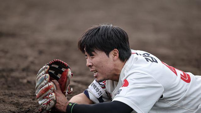 롯데, '원정도박 4인방' 징계 즉각 이행→내부 징계 절차 돌입…