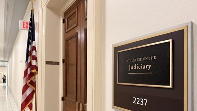 트럼프 새 관세 카드 속 쿠팡, 미 의회에 “한국서 차별” 호소…한미 통상 ‘뇌관’ 되나