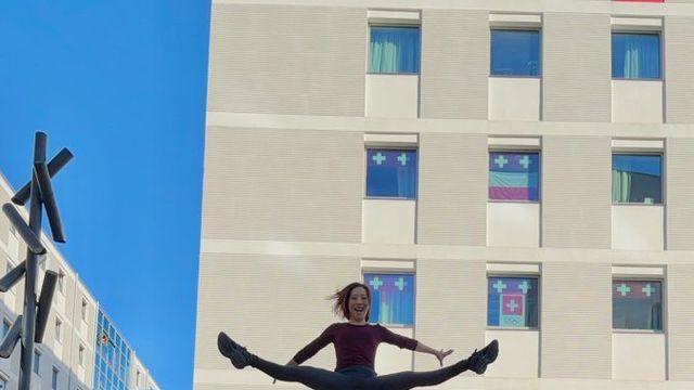 피겨 페어 금메달 일본 팀의 오륜 인증샷