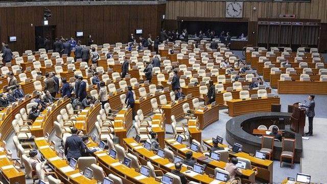[본회의] 여야, '7박 8일 필버 대결' 돌입…강선우 체포동의안도 국회 본회의 가결