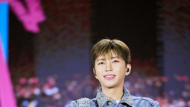 임영웅, 아이돌차트 256주 연속 1위 대기록… 