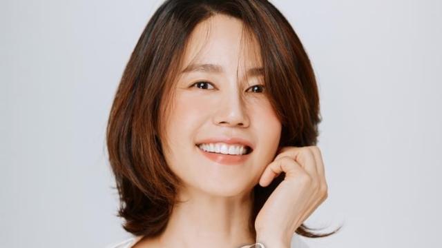 도서관 책에 밑줄 그은 김지호 