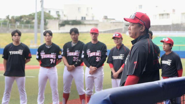 꽃감독은 왜 화가 났을까? 첫 연습경기 패배→단체 미팅 소집 쓴소리 [오키나와 스케치]