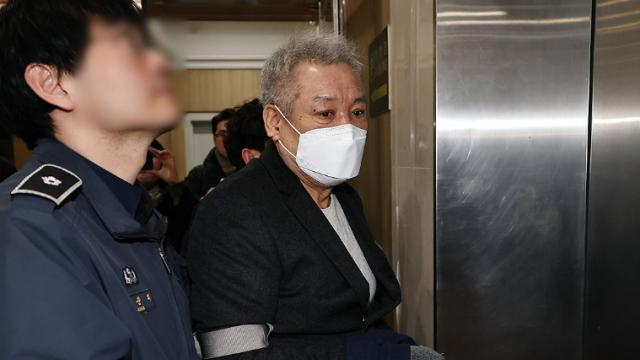 '건진법사' 징역 6년…김건희 친분 활용 청탁금 수수 유죄