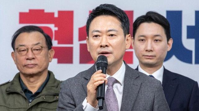 [이슈 직썰] 앞둔 국힘, ‘입틀막 의총’ 후폭풍…張대표·소장파 정면충돌에 중진들도 등판