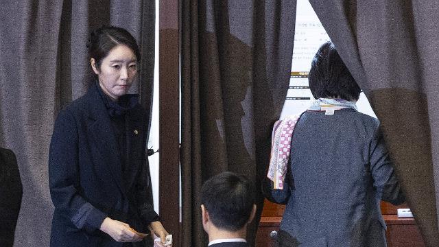 '1억 공천헌금' 강선우 체포동의안, 국회 본회의 가결(종합)