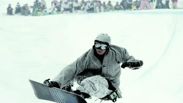 스노보드 타는 호산 스님촌