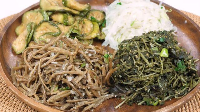 보름 나물 4가지에 '이것' 한 번만 넣어보세요…감칠맛이 배가 되네요