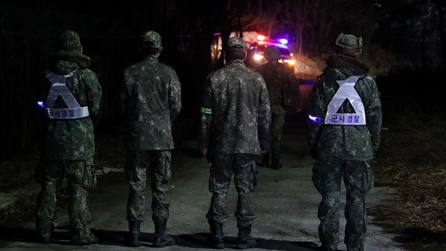 영주 야산 F-16C 추락…비상탈출 조종사 2시간여 만에 구조