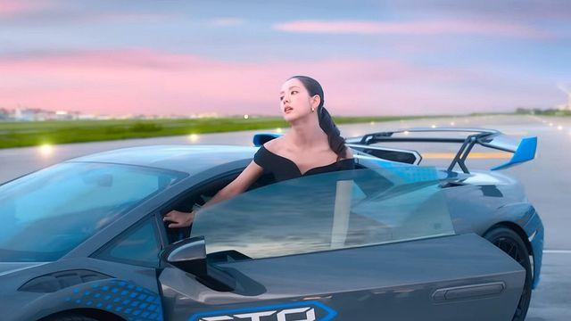 초호화 남친만 9명…역대급 캐스팅으로 벌써 '기대작 1위' 찍은 넷플릭스 한국 드라마