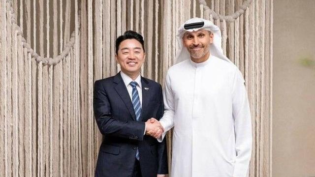 [이슈] 방산 세일즈 외교 박차…강훈식 UAE와 650억불 협력 성사 국방·외교장관 캐나다서 잠수함 세일즈